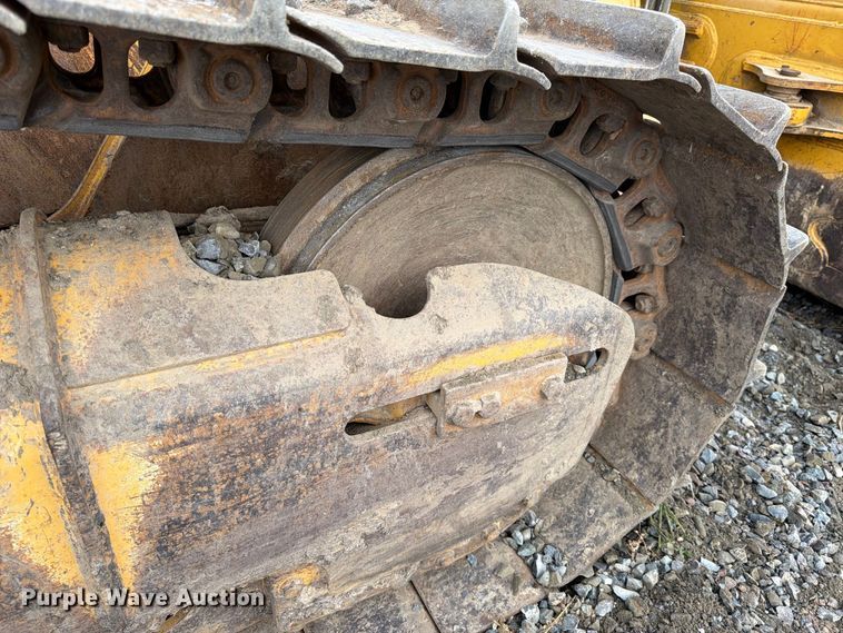 image for item YA5107 2006 John Deere 750J LT dozer