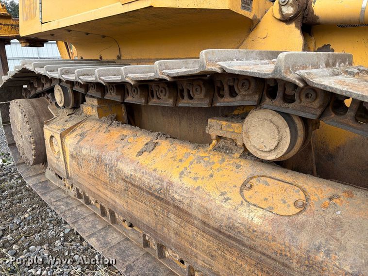 image for item YA5107 2006 John Deere 750J LT dozer