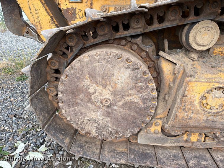 image for item YA5107 2006 John Deere 750J LT dozer