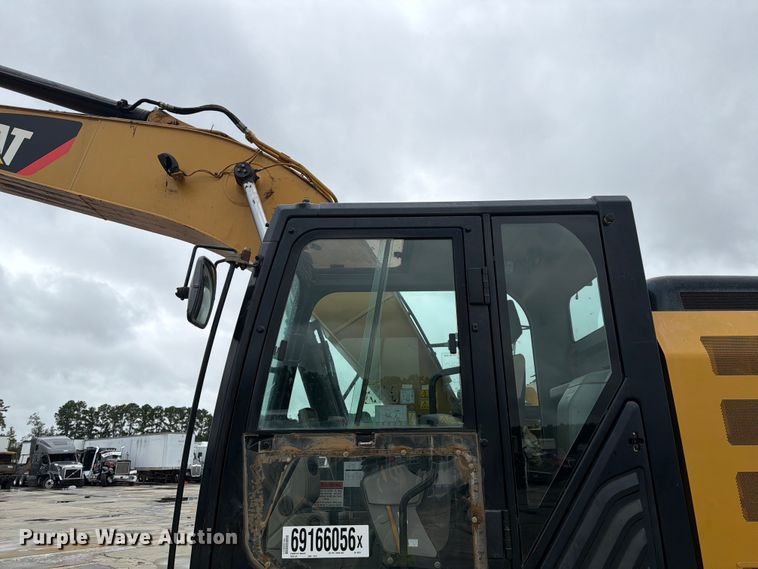 image for item YA5146 2014 Caterpillar 320ELRR excavator