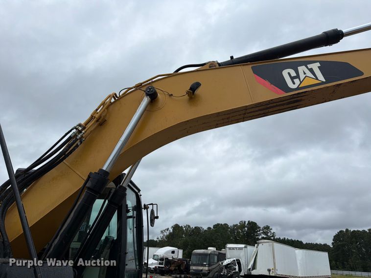 image for item YA5146 2014 Caterpillar 320ELRR excavator