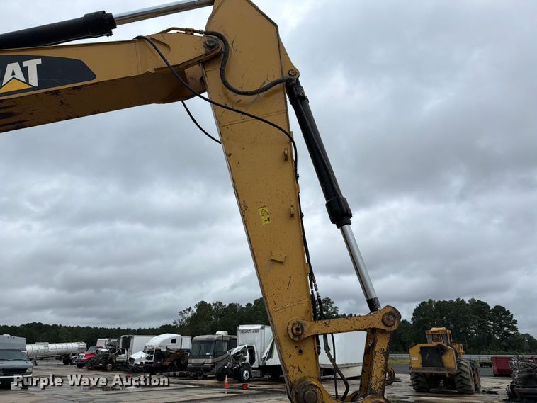 image for item YA5146 2014 Caterpillar 320ELRR excavator