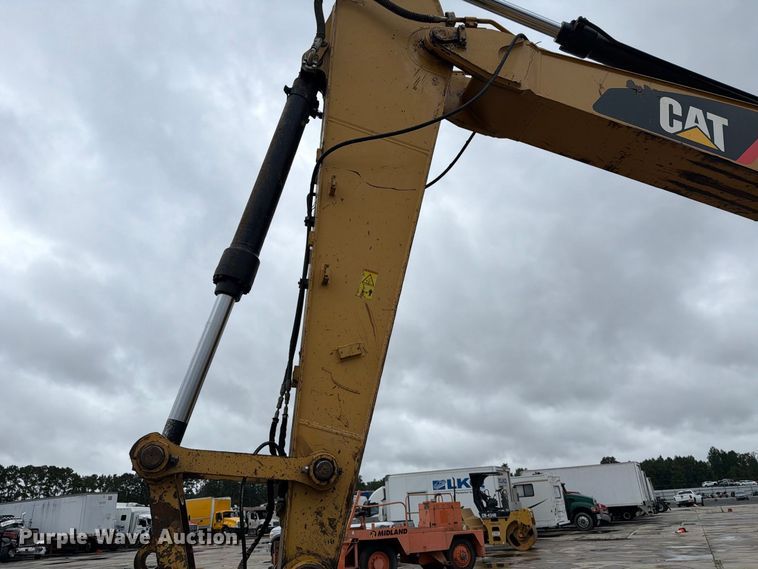 image for item YA5146 2014 Caterpillar 320ELRR excavator