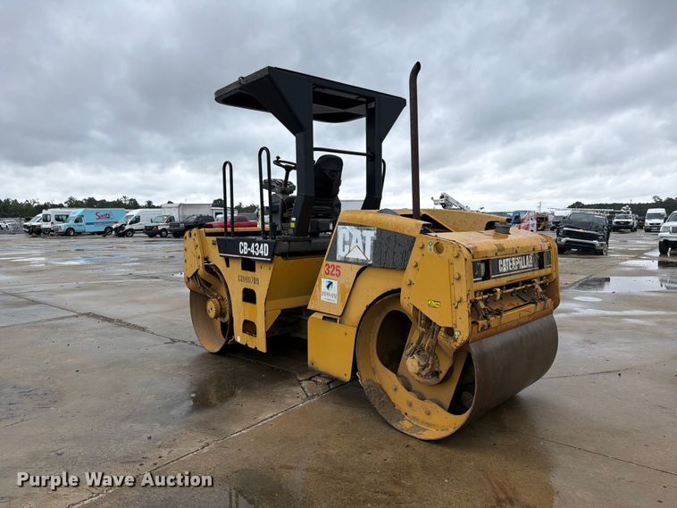 image for item YA5147 2007 Caterpillar CB-424D double drum vibratory roller