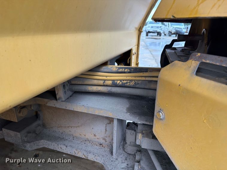 image for item YA5147 2007 Caterpillar CB-424D double drum vibratory roller