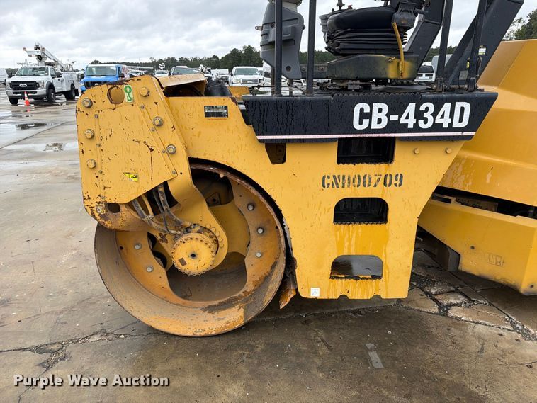 image for item YA5147 2007 Caterpillar CB-424D double drum vibratory roller