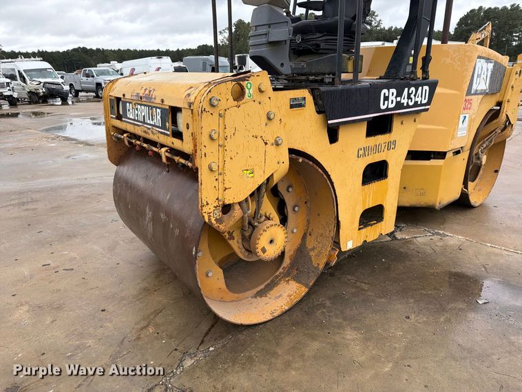 image for item YA5147 2007 Caterpillar CB-424D double drum vibratory roller