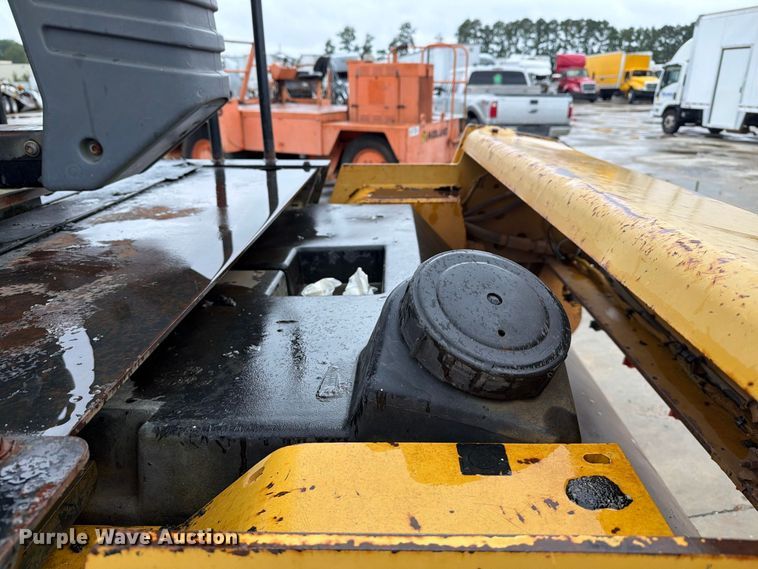 image for item YA5147 2007 Caterpillar CB-424D double drum vibratory roller
