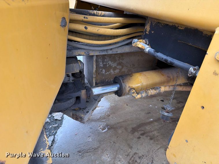 image for item YA5147 2007 Caterpillar CB-424D double drum vibratory roller