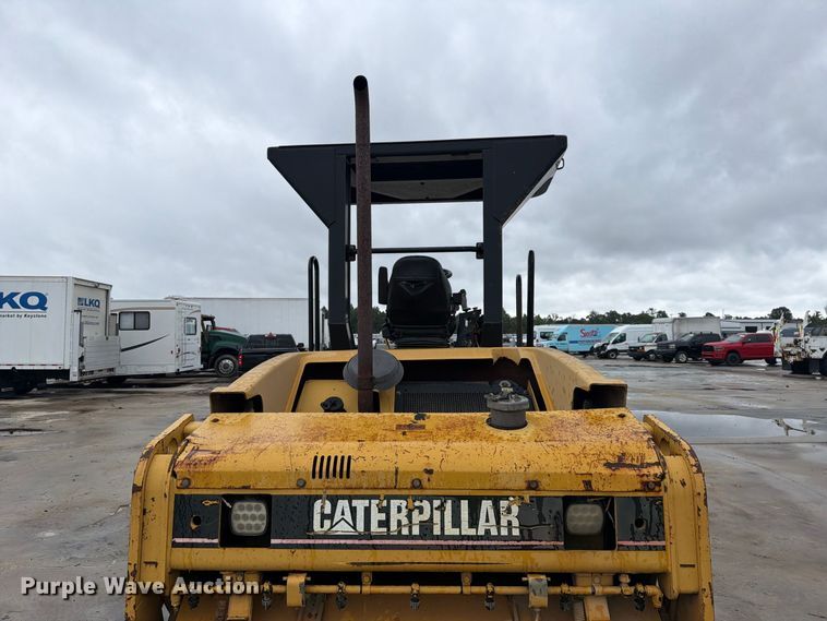 image for item YA5147 2007 Caterpillar CB-424D double drum vibratory roller