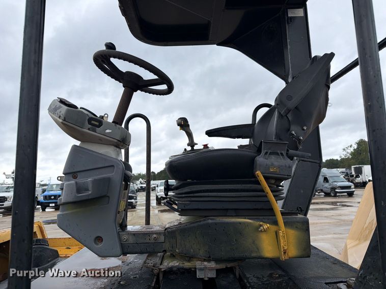 image for item YA5147 2007 Caterpillar CB-424D double drum vibratory roller