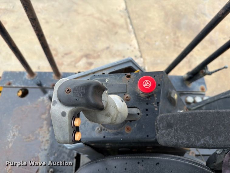 image for item YA5147 2007 Caterpillar CB-424D double drum vibratory roller