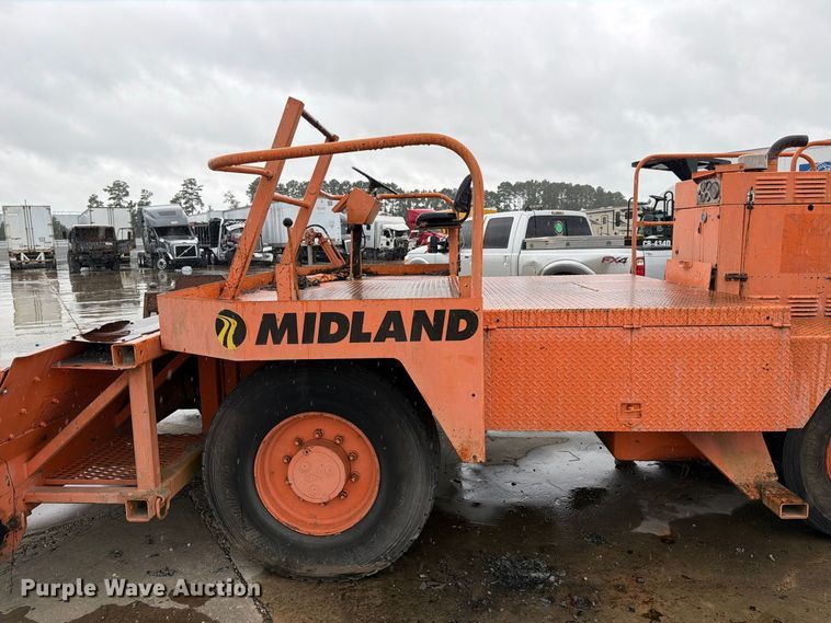 image for item YA5148 1997 Midland SP road widener