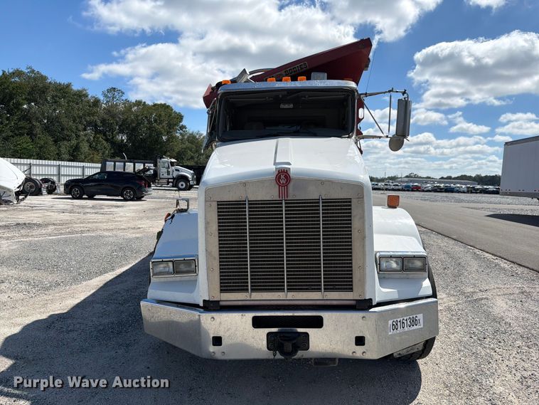image for item YA5161 2019 Kenworth T800 dump truck
