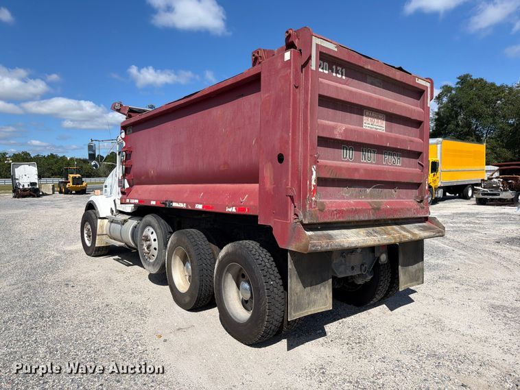 image for item YA5161 2019 Kenworth T800 dump truck