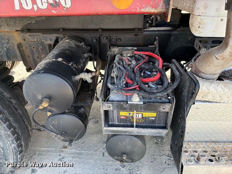 image for item YA5161 2019 Kenworth T800 dump truck