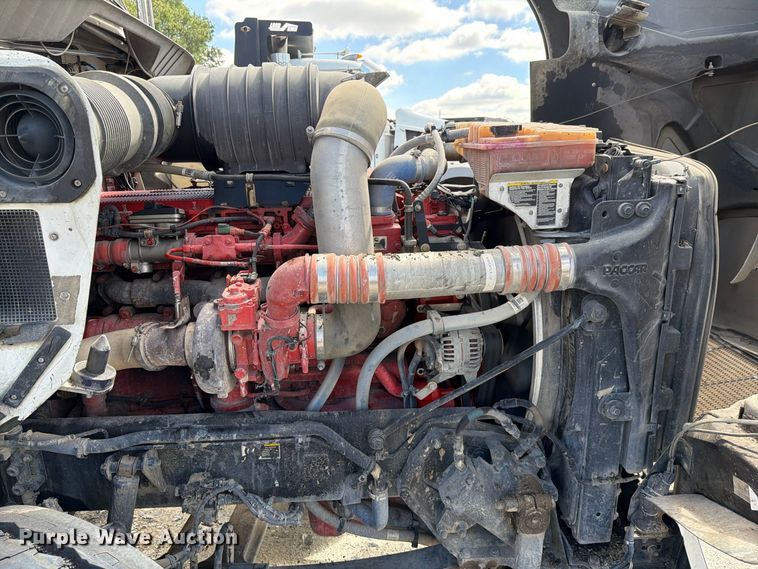 image for item YA5161 2019 Kenworth T800 dump truck
