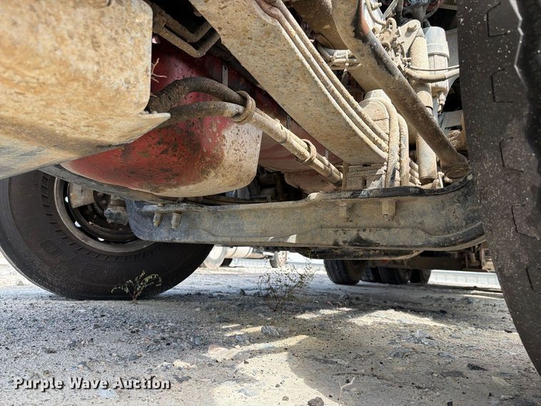 image for item YA5161 2019 Kenworth T800 dump truck