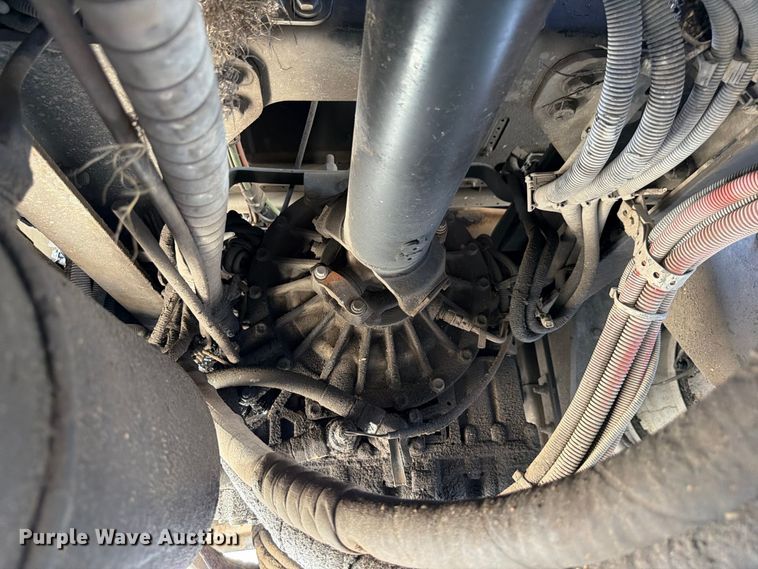 image for item YA5161 2019 Kenworth T800 dump truck