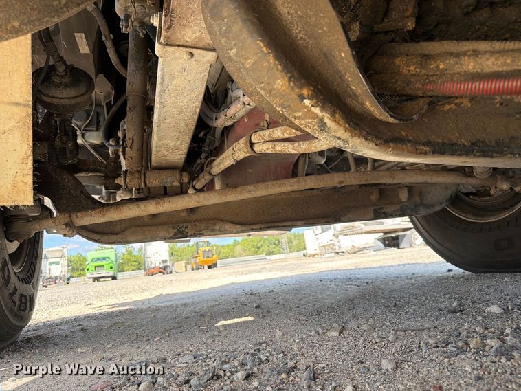 image for item YA5161 2019 Kenworth T800 dump truck