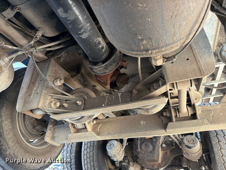 image for item YA5161 2019 Kenworth T800 dump truck