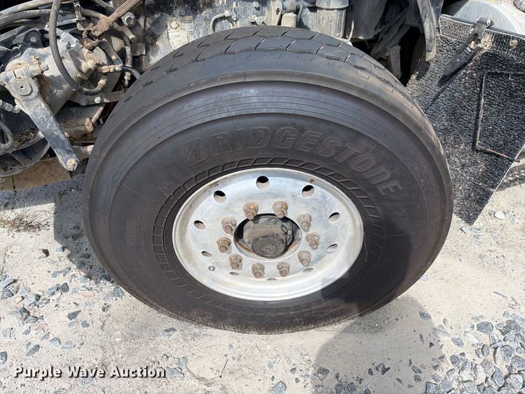 image for item YA5161 2019 Kenworth T800 dump truck