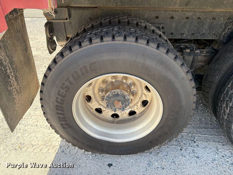 image for item YA5161 2019 Kenworth T800 dump truck