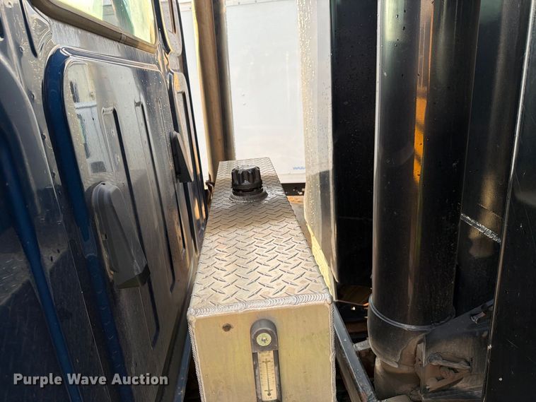 image for item YA5181 2021 Western Star 4700 dump truck