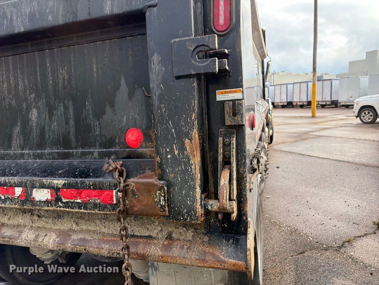 image for item YA5181 2021 Western Star 4700 dump truck