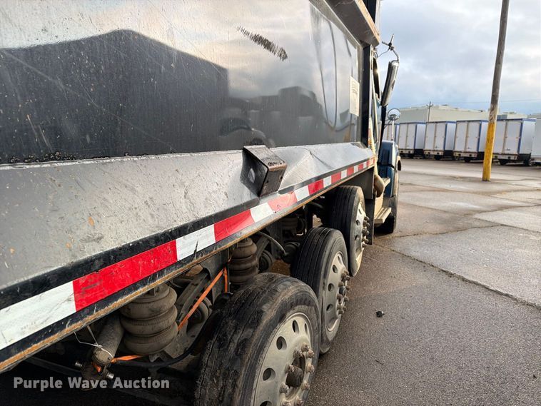 image for item YA5181 2021 Western Star 4700 dump truck