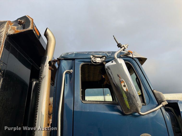 image for item YA5181 2021 Western Star 4700 dump truck