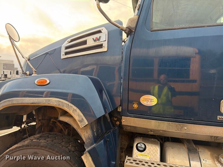 image for item YA5181 2021 Western Star 4700 dump truck