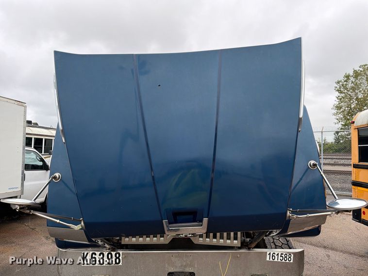 image for item YA5181 2021 Western Star 4700 dump truck