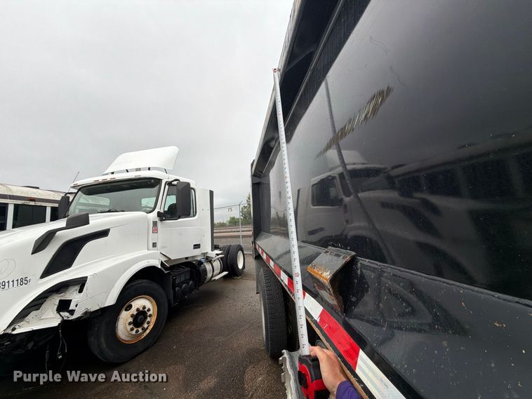 image for item YA5181 2021 Western Star 4700 dump truck