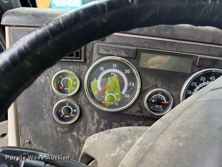 image for item YA5181 2021 Western Star 4700 dump truck