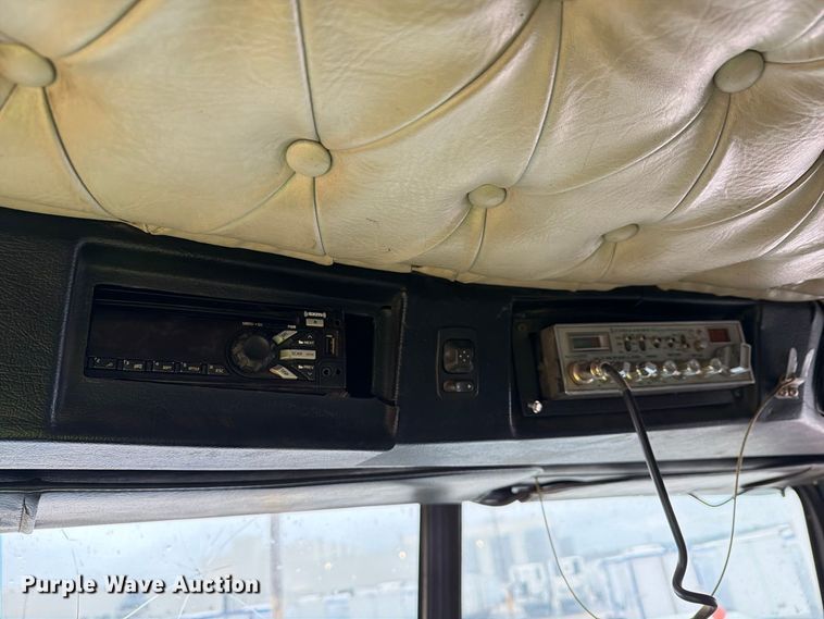 image for item YA5181 2021 Western Star 4700 dump truck