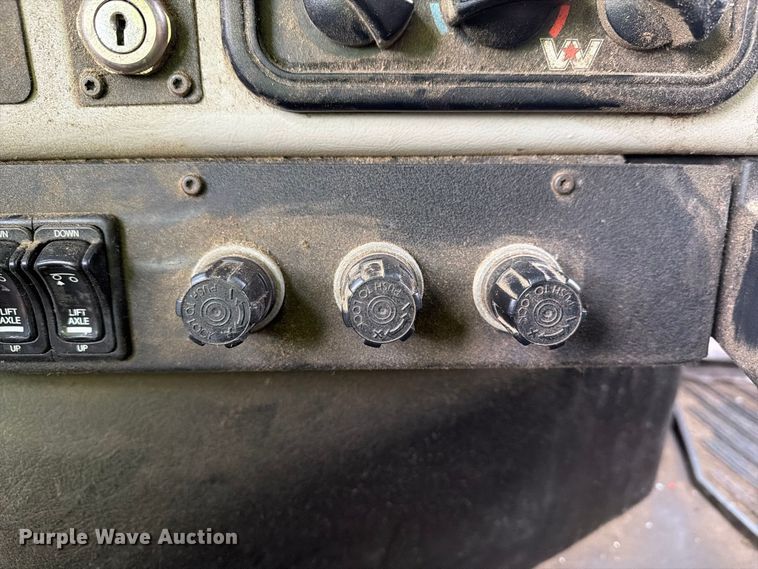 image for item YA5181 2021 Western Star 4700 dump truck