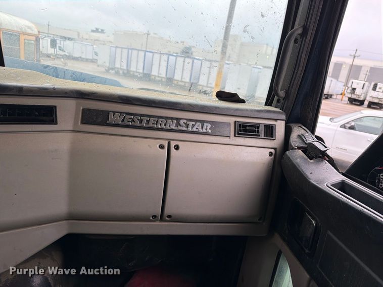 image for item YA5181 2021 Western Star 4700 dump truck