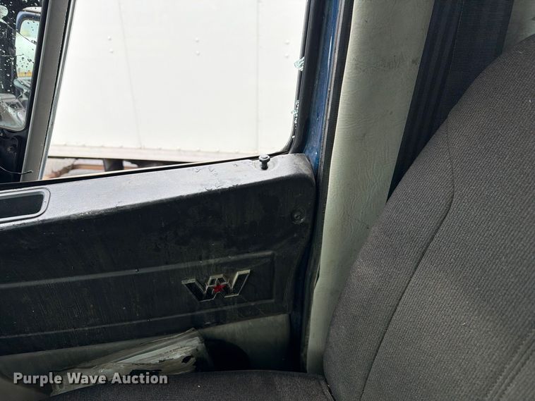 image for item YA5181 2021 Western Star 4700 dump truck