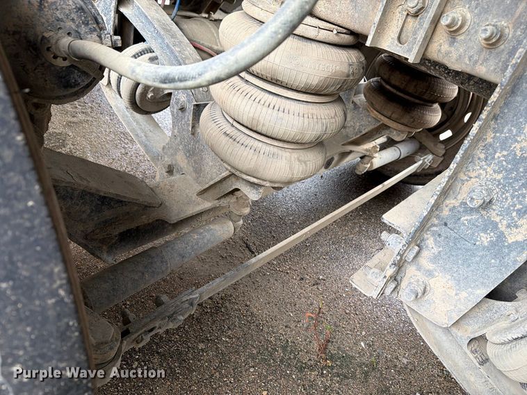 image for item YA5181 2021 Western Star 4700 dump truck