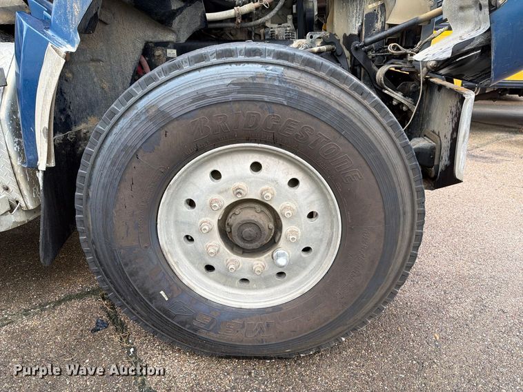image for item YA5181 2021 Western Star 4700 dump truck