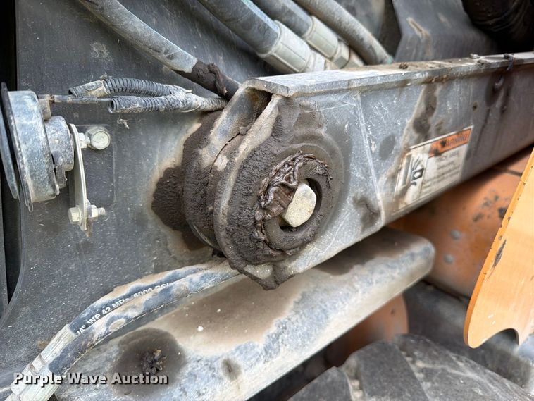 image for item YA5191 2017 Case SV340 skid steer loader