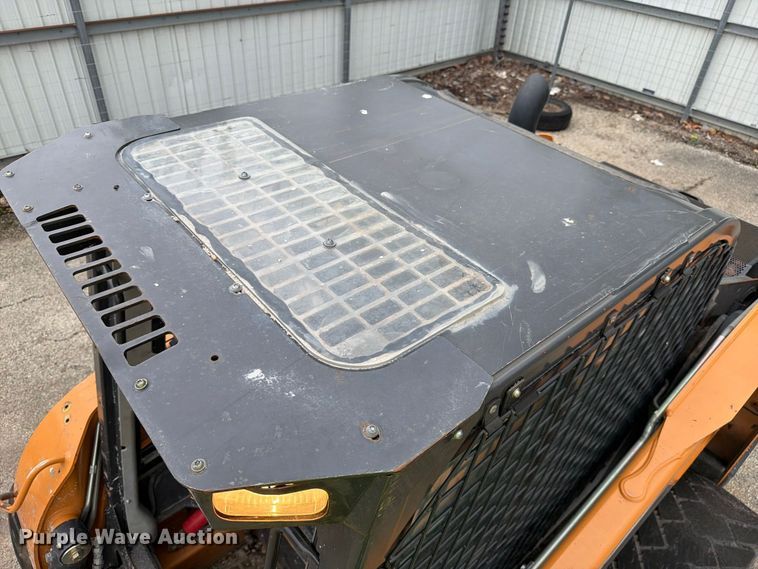 image for item YA5191 2017 Case SV340 skid steer loader