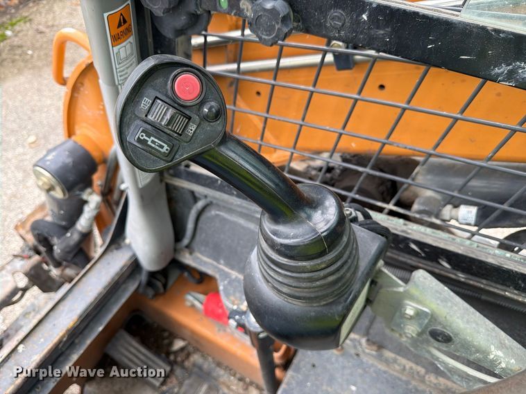 image for item YA5191 2017 Case SV340 skid steer loader