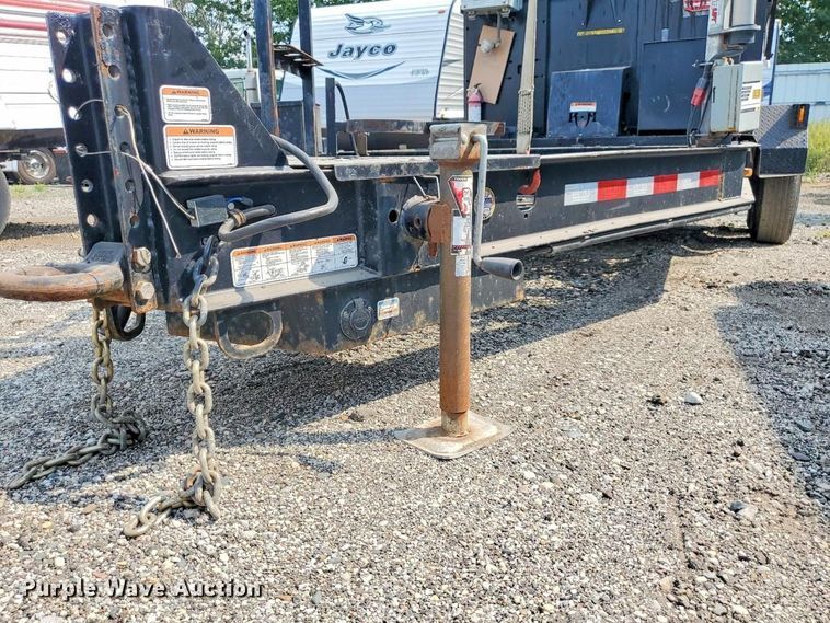 image for item YA5195 2022 KM International 8000TEDD C2M2 asphalt hot box trailer