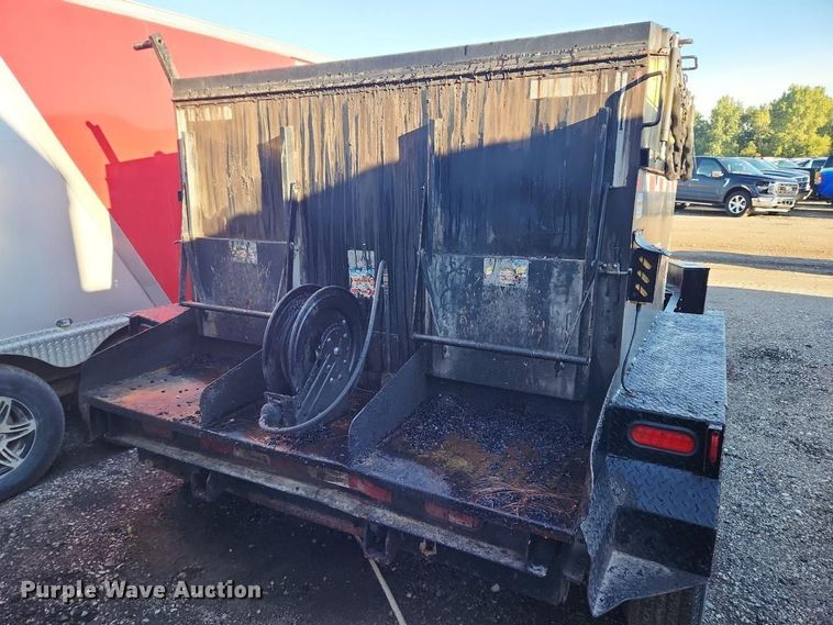 image for item YA5195 2022 KM International 8000TEDD C2M2 asphalt hot box trailer