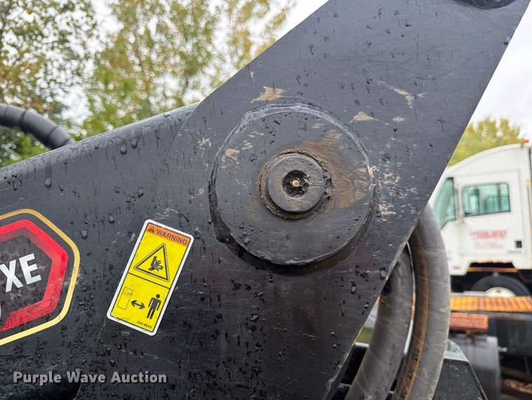 image for item YA5206 2021 Caterpillar 299D3 XE tracked skid steer loader