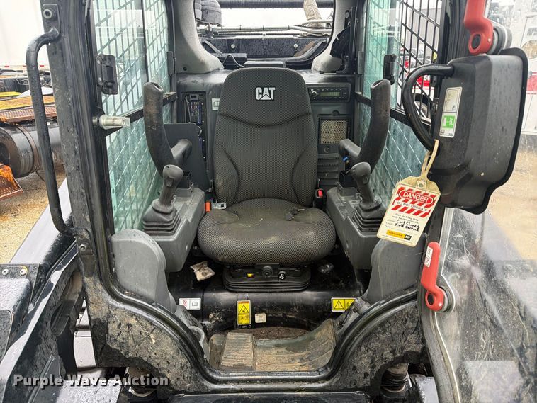 image for item YA5206 2021 Caterpillar 299D3 XE tracked skid steer loader