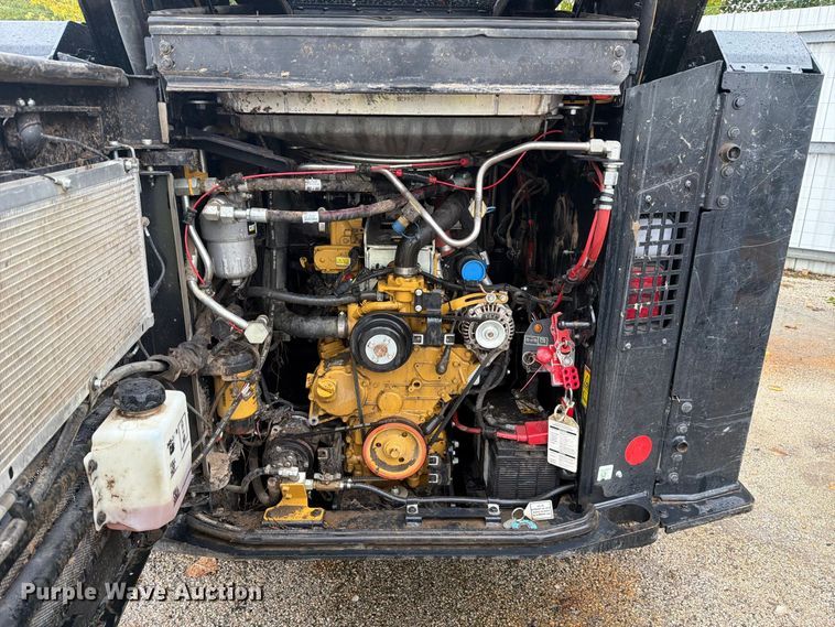 image for item YA5206 2021 Caterpillar 299D3 XE tracked skid steer loader