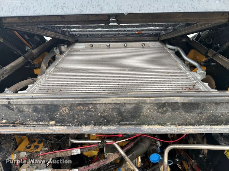 image for item YA5206 2021 Caterpillar 299D3 XE tracked skid steer loader
